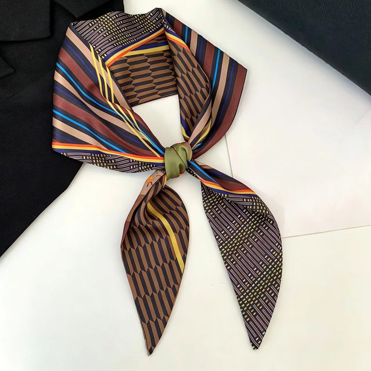 Head Wrap Turban - ผ้าพันคอไหมพิมพ์ลายหรูหรา ผ้าพันคอไหมทรงยาว ผ้าพันคอผูกผม ผ้าพันคอผูกกระเป๋า ผ้าพันคอผ้าซาติน ผ้าพันคอผืนเล็ก